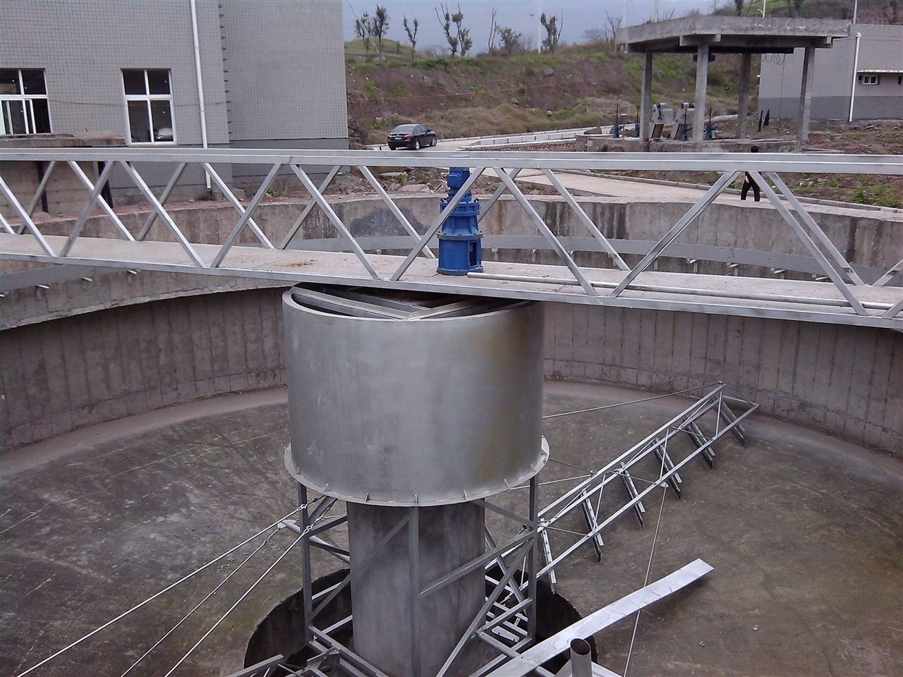 污水處理設(shè)備刮吸泥機(jī)